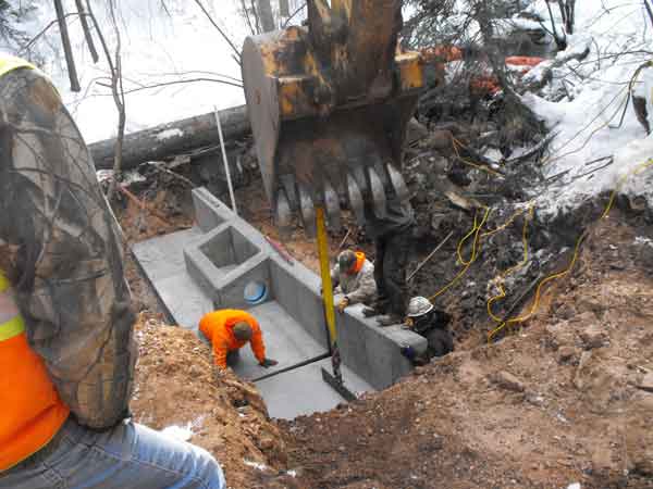 Big springs intake structure installation