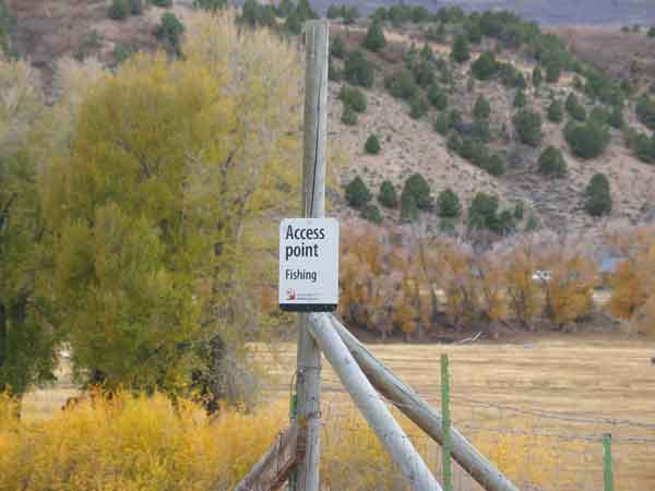 Parking Access sign at Hanna